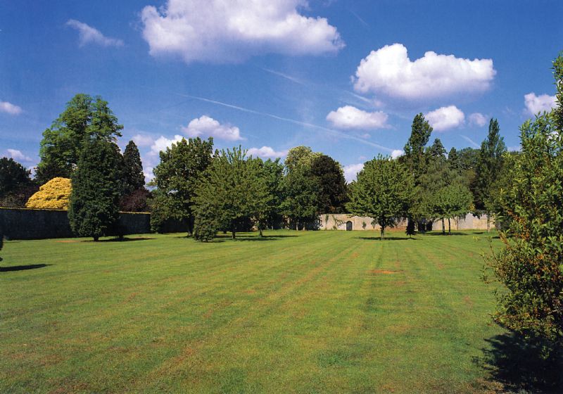 Walled Garden in1990